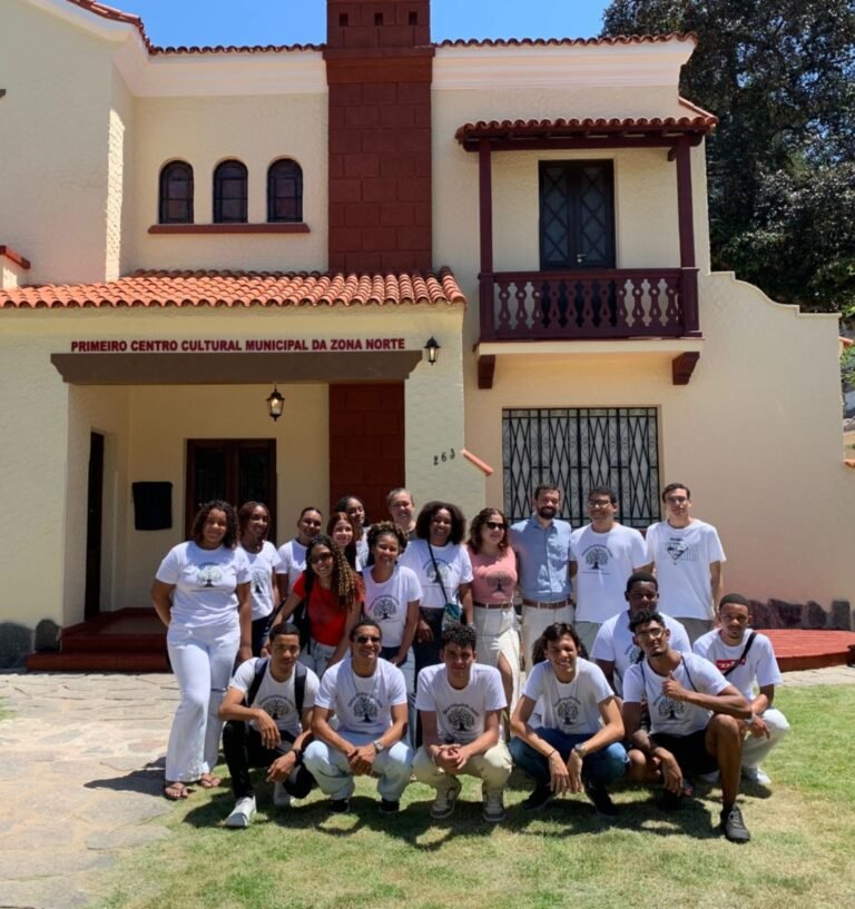 Quando passado e futuro se encontram: Pré-Vestibular abre turma em casarão histórico da Zona Norte de Niterói
